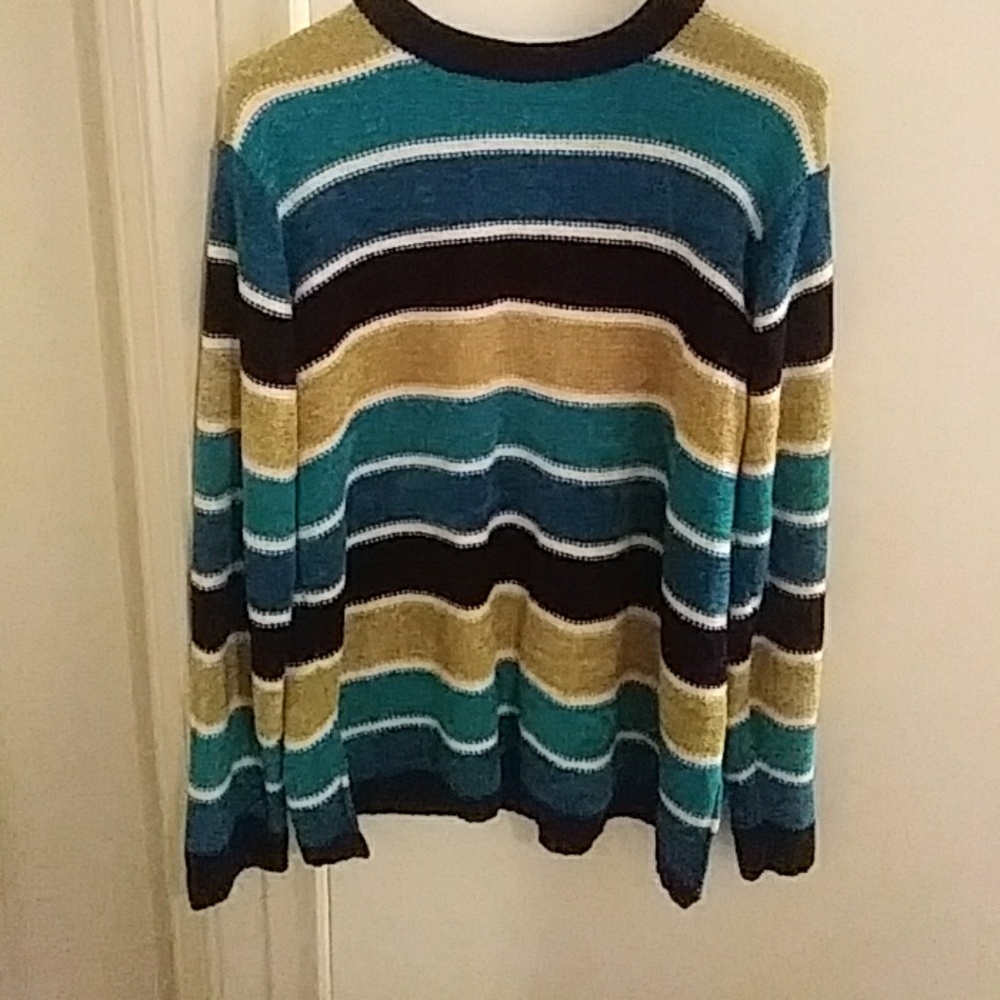 Sweater - Picture 2 of 2
